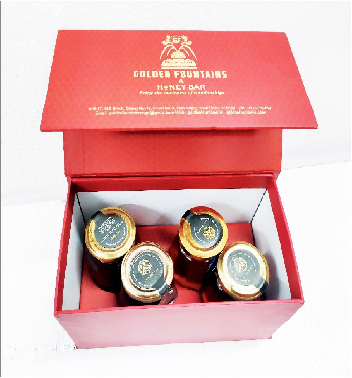 Rigid packaging box 